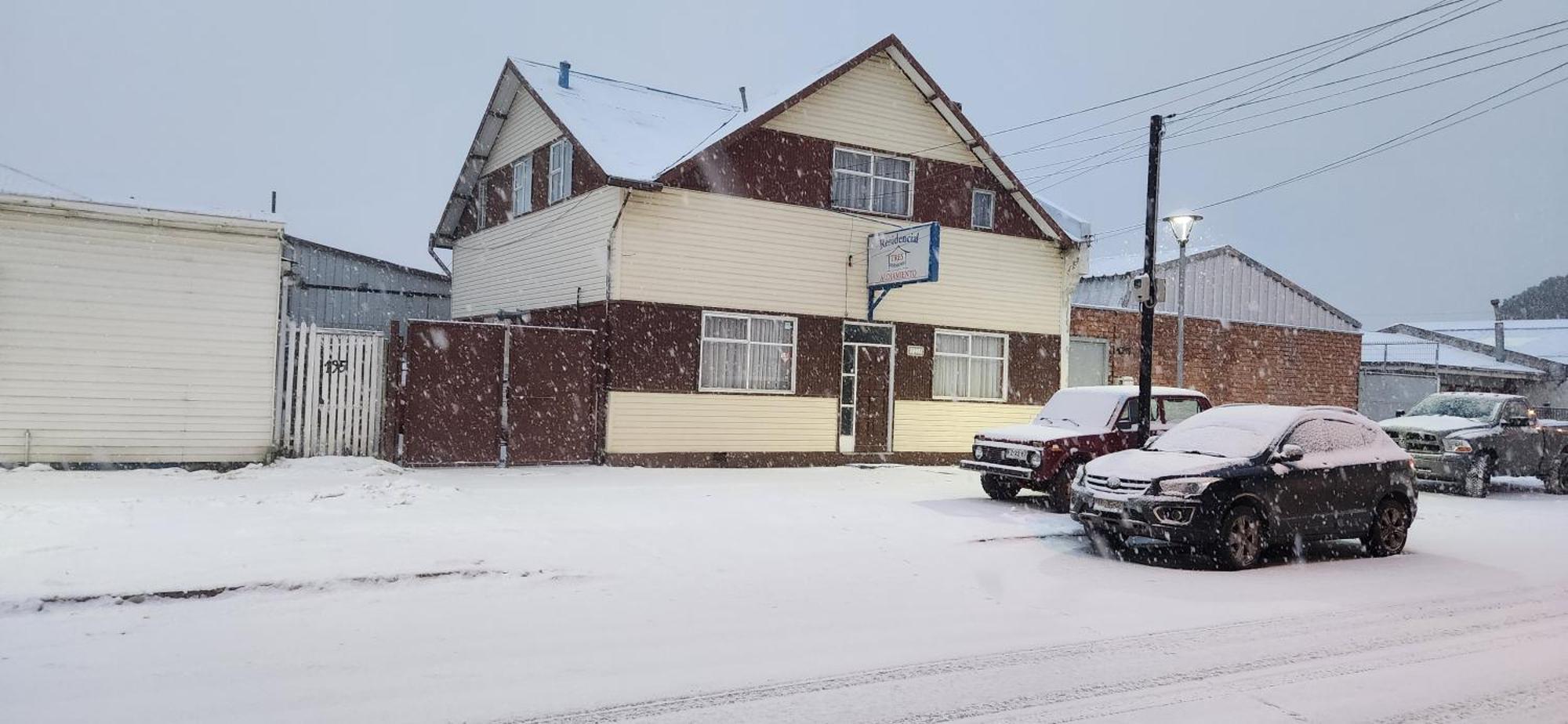 Residencial Tres Hermanos Punta Arenas Buitenkant foto